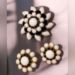 Vintage Judy Lee Milk Glass & Black Crystals Brooch. And Earring Set, Gold Tone
